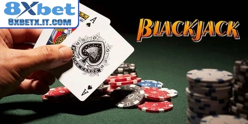 Blackjack là game chơi phổ biến tại các sòng bài thực tế và cả trực tuyến